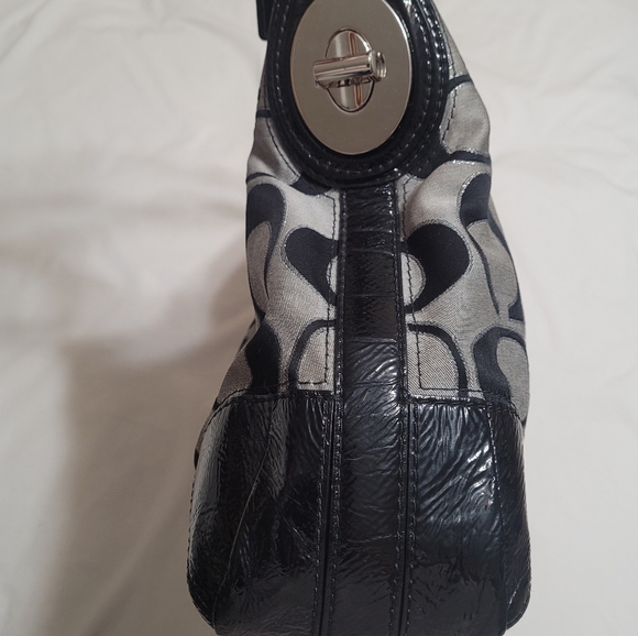 COACH PEYTON SIGNATURE LUREX HOBO BAG BLACK/SILVER - Picture 6 of 12